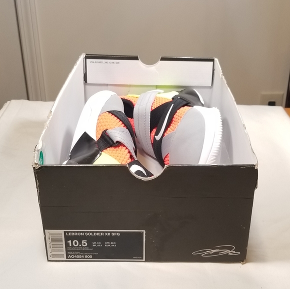 Nike Lebron Soldier XII SFG AO4054 800 - Picture 10 of 10
